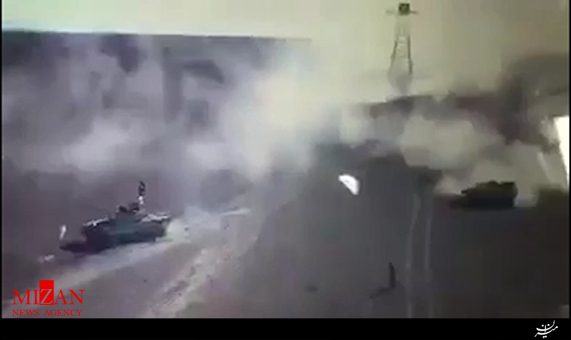 لحظه خروج و انفجار خودروی بمبگذاری شده داعش از سوله مخفی لحظه خروج و انفجار خودروی بمبگذاری شده داعش از سوله مخفی + فیلم