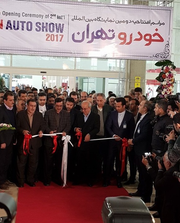 استارت خوردرویی ها در شهر آفتاب/نمایشگاه خودرو تهران رسما آغاز شد+تصاویر استارت خوردرویی ها در شهر آفتاب/نمایشگاه خودرو تهران رسما آغاز شد+تصاویر