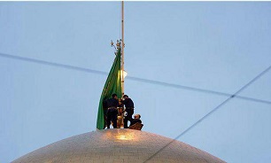 پرچم گنبد منور امام رضا (ع) تعویض شد
