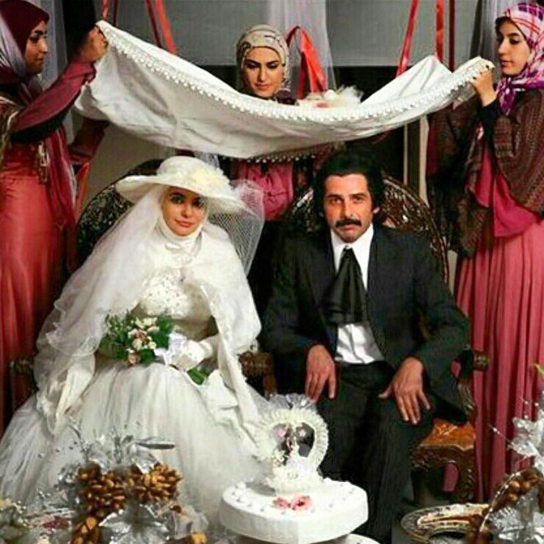 عکس/ مراسم عقد حمید گودرزی و لیندا کیانی عکس/ مراسم عقد حمید گودرزی و لیندا کیانی