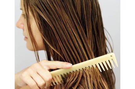 ترفندهای ویژه برای داشتن موهای قوی و درخشنده
