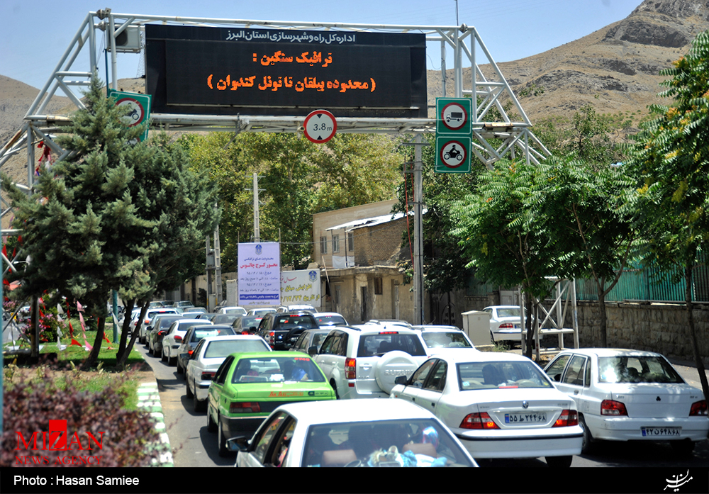 ترافیک  سنگین در جاده های شمالی کشور/ الزام همراه داشتن زنجیر چرخ در جاده های کوهستانی