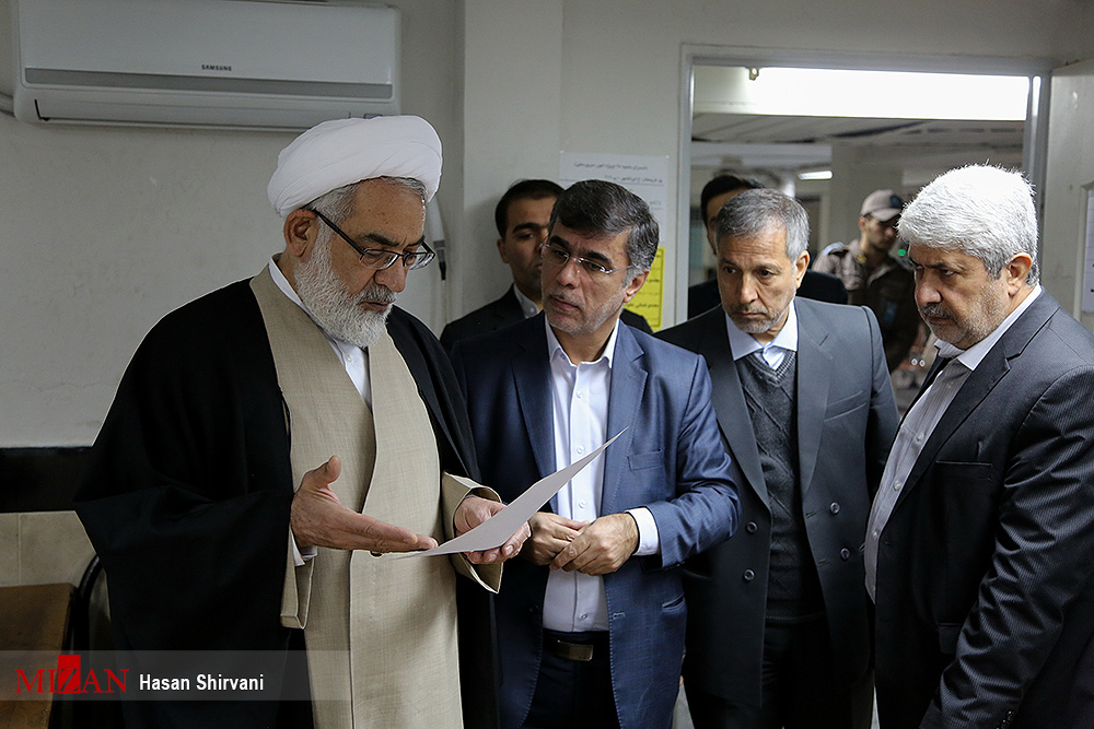 بازدید سرزده دادستان کل کشور از دادسرای ناحیه ٥ تهران