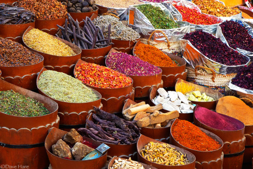 بایدها و نبایدهایی درباره عطاری‌ها