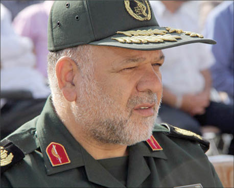 فرمانده شهید جبهه مقاومت و استاد اخلاق در یک قاب