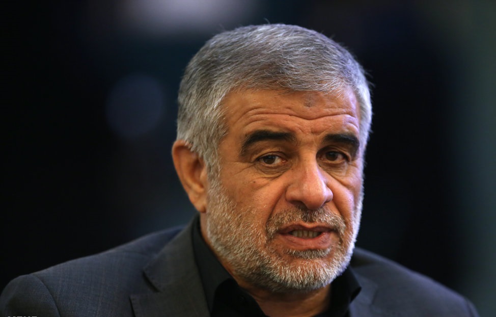 نهم دی باید هرساله یادآوری شود تا مردم، خادم را از خائن تشخیص دهند