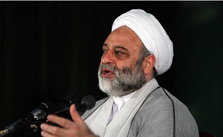 روح و جان عزاداری برای سالار شهیدان در دستگیری از فقرا است