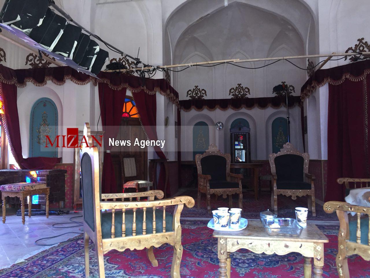 صحنه سازی مرمت برای فیلم برداری سریال در خانه طباطباییها / تبدیل عروس خانههای تاریخی کاشان به خوابگاه عوامل+ عکسها صحنه سازی مرمت برای فیلم برداری سریال در خانه طباطباییها / تبدیل عروس خانههای تاریخی کاشان به خوابگاه عوامل+ عکسها