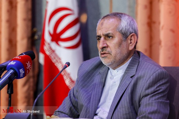 مردمی که هزاران شهید نثار انقلاب کرده‌اند، به دوران جاهلیت پهلوی باز نمی‌گردند/ عاملان شعار‌های ساختارشکن و تخریب اموال عمومی از جنس مردم نیستند/ فراخوان به شورش، تحریق و تخریب اموال دولتی، جرم و مستوجب مجازات سنگین است/ دستگیری چند نفر در اغتشاشات اخیر
