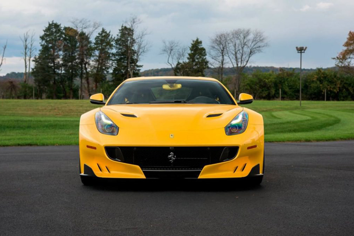 معرفی F12Tdf ؛ یک فراری خاص با آپشن های 130 هزار دلاری +تصاویر معرفی F12Tdf ؛ یک فراری خاص با آپشن های 130 هزار دلاری +تصاویر