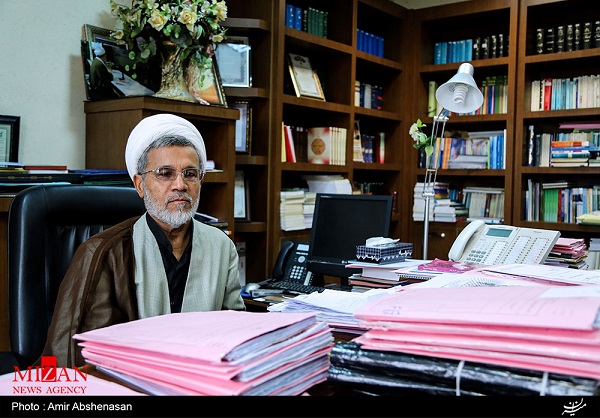 دشمنان مترصد فرصت برای سوءاستفاده هستند/ عدم شناخت قوانین یکی از دلایل ارتکاب جرم است
