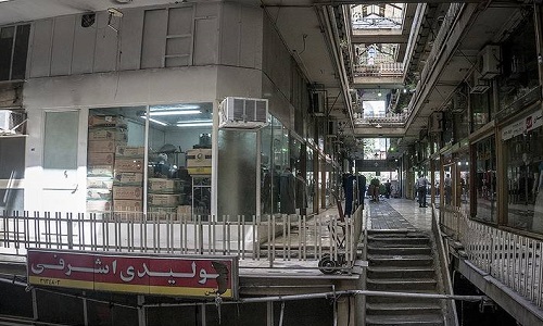 آغاز ذخیره‌سازی میوه شب عید/ بنزین، آب، برق و گاز گران نمی‌شود/ از کم شدن محبوبیت ترامپ در سال جدید تا مرگ چینی‌ها بر اثر سرما