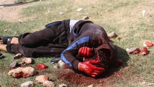 سنگسار جوان سوری توسط داعش+عکس سنگسار جوان سوری توسط داعش+عکس