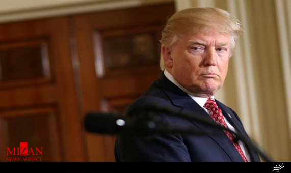 ترامپ یک خبرنگار را از نشست خبری بیرون کرد ترامپ یک خبرنگار را از نشست خبری بیرون کرد + فیلم