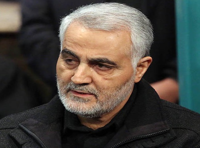 کاش آن نادان بجای پرچم ایران من را ۱۰ بار آتش می‌زد