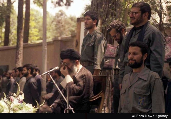 نمی‌دانستیم دنیای بدون «خمینی» چگونه قابل تحمل است