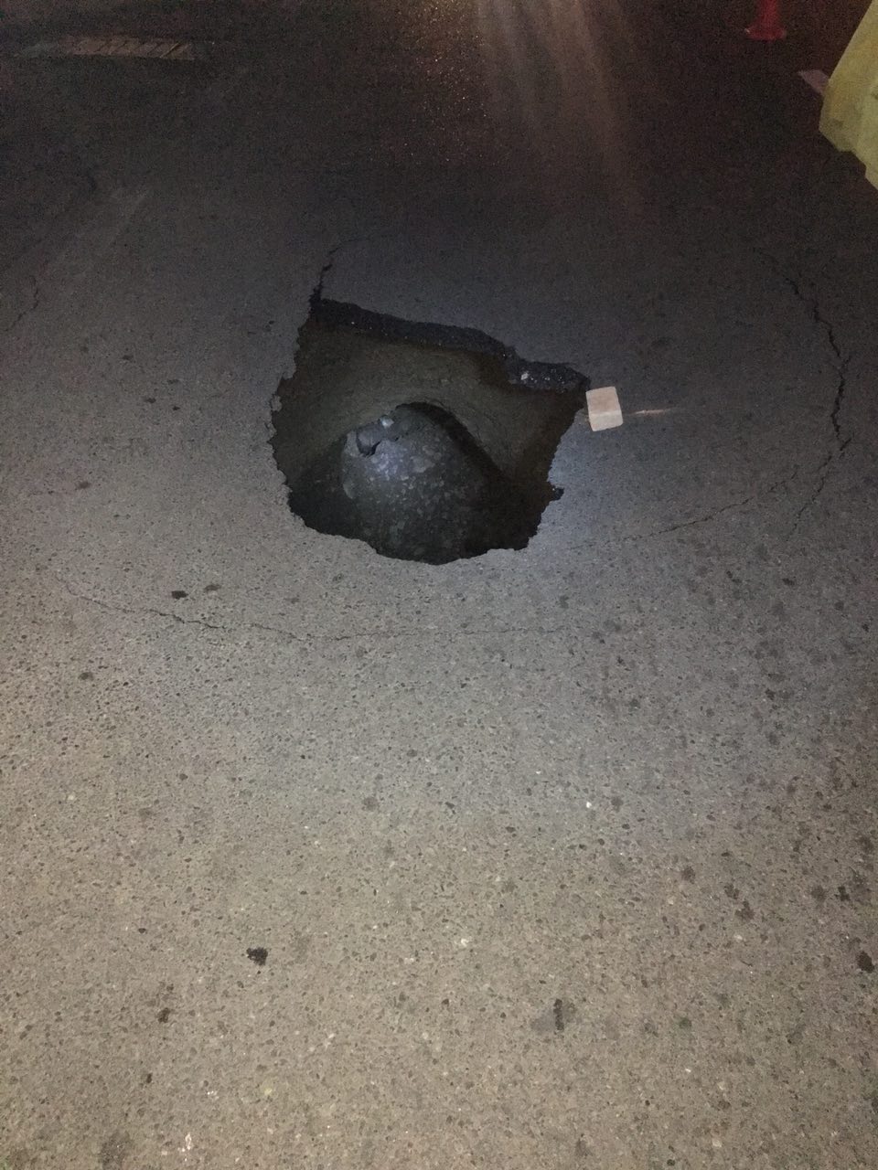 نشست زمین در فاز 2 اکباتان تهران نشست زمین در فاز 2 اکباتان تهران