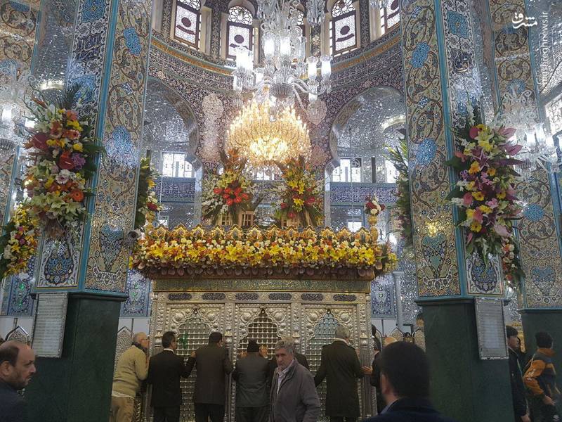 گلآرایی ضریح حضرت زینب(س)+عکس گلآرایی ضریح حضرت زینب(س)+عکس