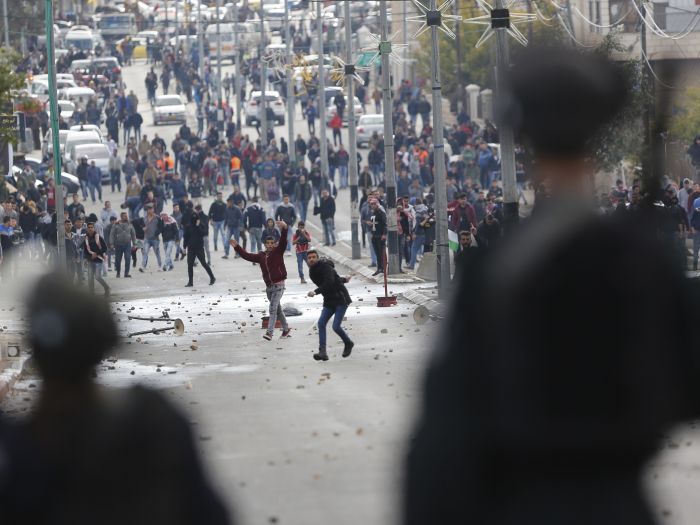 نظامیان صهیونیست 2 جوان فلسطینی را در جنوب نابلس به گلوله بستند