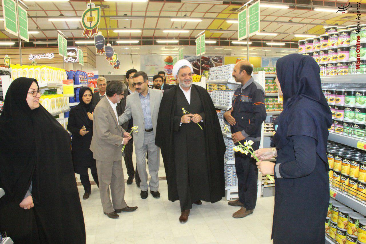 بازدید رئیس کل دادگستری سیستان و بلوچستان از فروشگاه مرکزی رفاه زاهدان + عکس/ شناسایی ظرفیت‌های فروشگاه‌های زنجیره‌ای در تحقق سیاست‌های اقتصاد مقاومتی در دستور کار