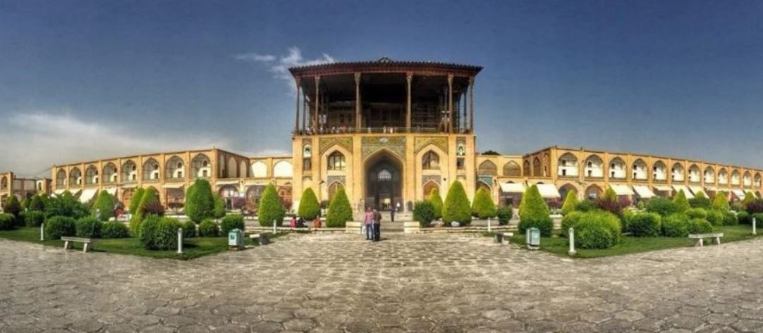 معرفی عمارت عالی قاپو