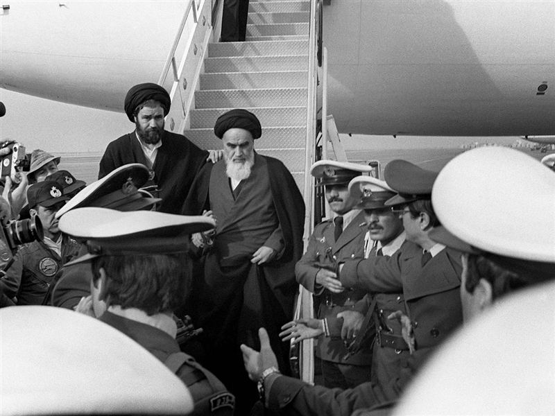 بازگشت تاریخی امام