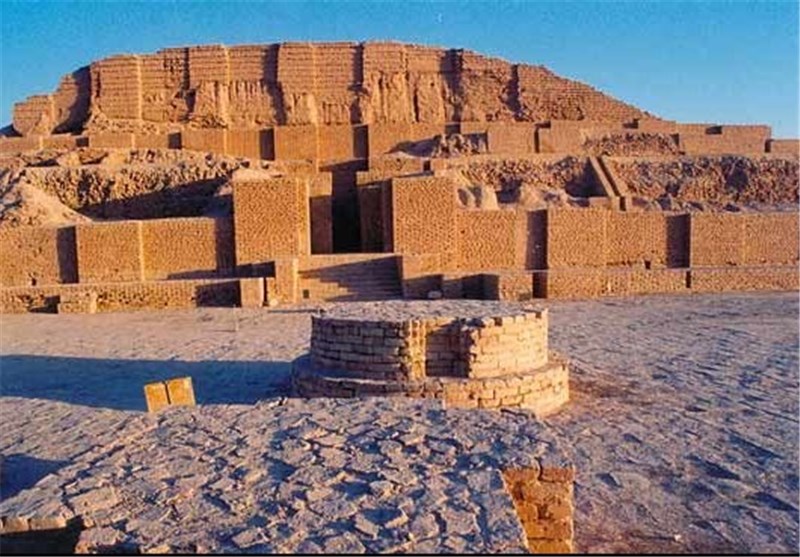 معرفی تپه سیلک کاشان معرفی تپه سیلک کاشان