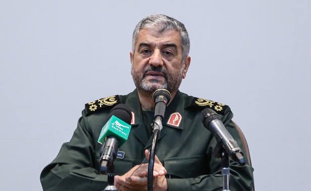 احساس می‌کنم ۲۲ بهمن امسال شاهد حضور پرشورتر مردم باشیم/ دانشگاه امام حسین (ع)، نقش دانشگاه سازمانی و پشتیبان سپاه را ایفا می‌کند