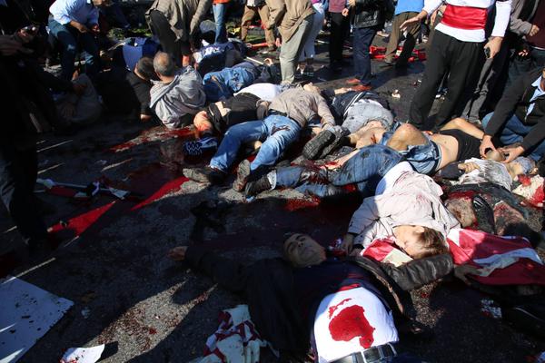 وقوع 2 انفجار شدید در ایستگاه قطار شهری آنکارا/چندین نفر کشته و زخمی شدند+عکس وقوع 2 انفجار شدید در ایستگاه قطار شهری آنکارا/چندین نفر کشته و زخمی شدند+عکس