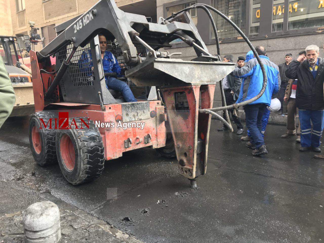تخلیه ساختمان های اطراف محل آتش سوزی ساختمان برق حرارتی در میدان ولیعصر/ دستور تخلیه ساختمان صادر شد+ عکس و فیلم تخلیه ساختمان های اطراف محل آتش سوزی ساختمان برق حرارتی در میدان ولیعصر/ دستور تخلیه ساختمان صادر شد+ عکس و فیلم