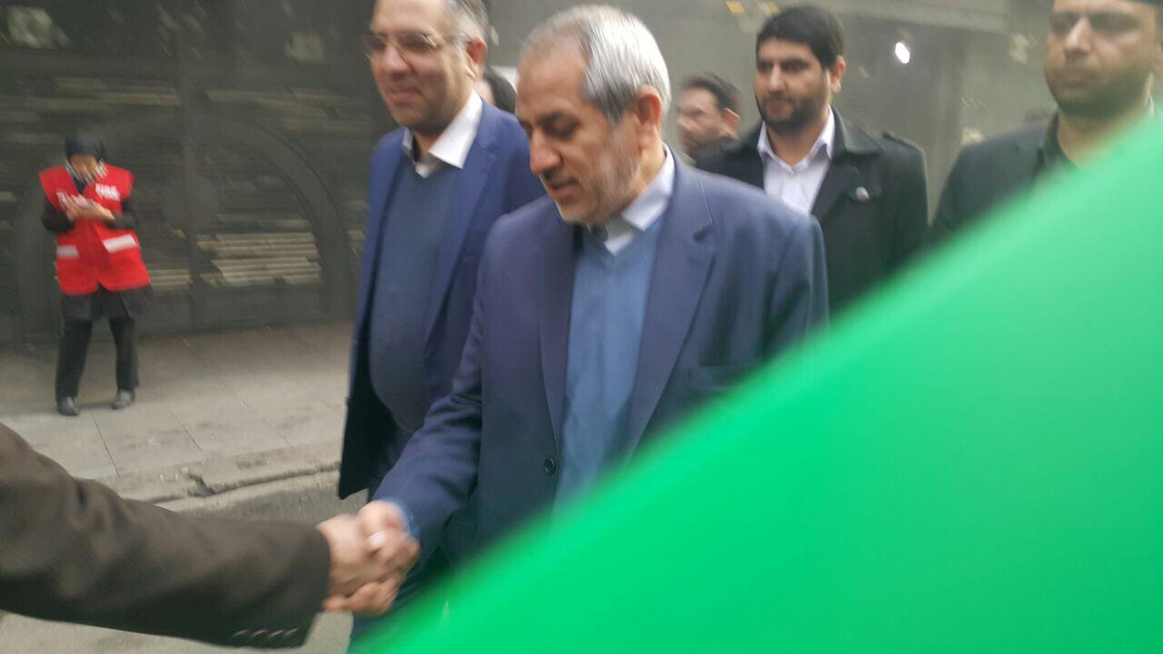 احتمال ریزش ساختمان برق حرارتی وزارت نیرو/ آتش نشانان به کانون آتش رسیدند+عکس و فیلم احتمال ریزش ساختمان برق حرارتی وزارت نیرو/ آتش نشانان به کانون آتش رسیدند+عکس و فیلم