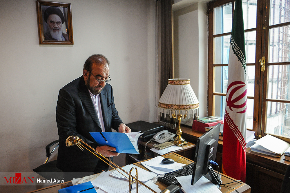 ماجرای قهر شهید مطهری از «ستاد استقبال»/ سه طرح دشمنان برای لحظه ورود امام(ره) به کشور/ ثبتنام ۶۹ هزارنفر برای حفاظت از امام راحل/ ماجرای قهر شهید مطهری از «ستاد استقبال»/ سه طرح دشمنان برای لحظه ورود امام(ره) به کشور/ ثبتنام ۶۹ هزارنفر برای حفاظت از امام راحل/