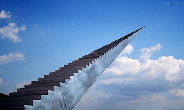 انسان چگونه می‌تواند به سعادت حقیقی دست یابد؟