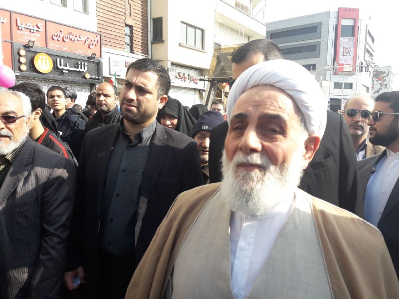 حضور گرم و پرشور ملت برای خلق حماسه «۲۲ بهمن تماشایی» + حاشیه‌ها و تصاویر