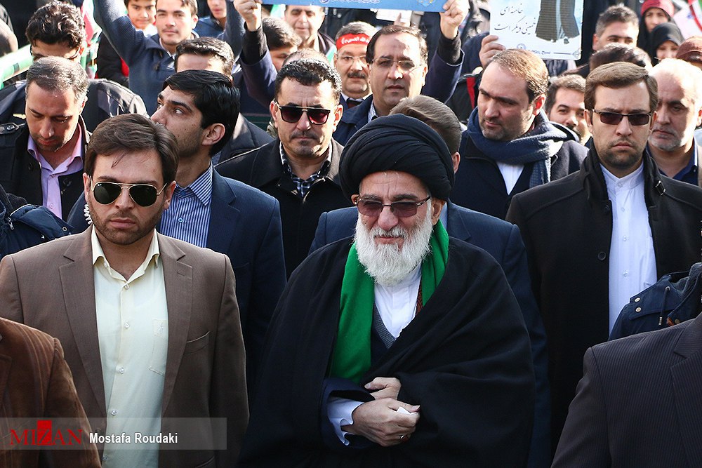 حضور گرم و پرشور ملت برای خلق حماسه «۲۲ بهمن تماشایی» + حاشیه‌ها و تصاویر