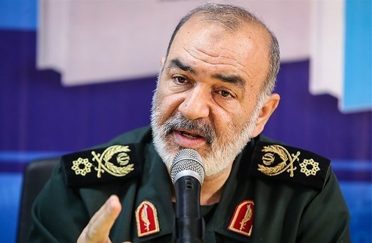سردار همدانی هیچ‌گاه لباس جهاد فی سبیل‌الله را از تن خارج نکرد