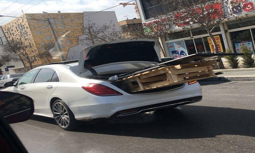 حمل بار با بنز ۳ میلیاردی!+عکس حمل بار با بنز ۳ میلیاردی!+عکس