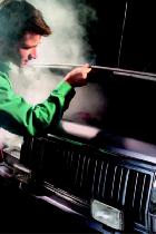 آنچه را که در هنگام داغ کردن موتور خودرو بايد بدانیم چیست؟