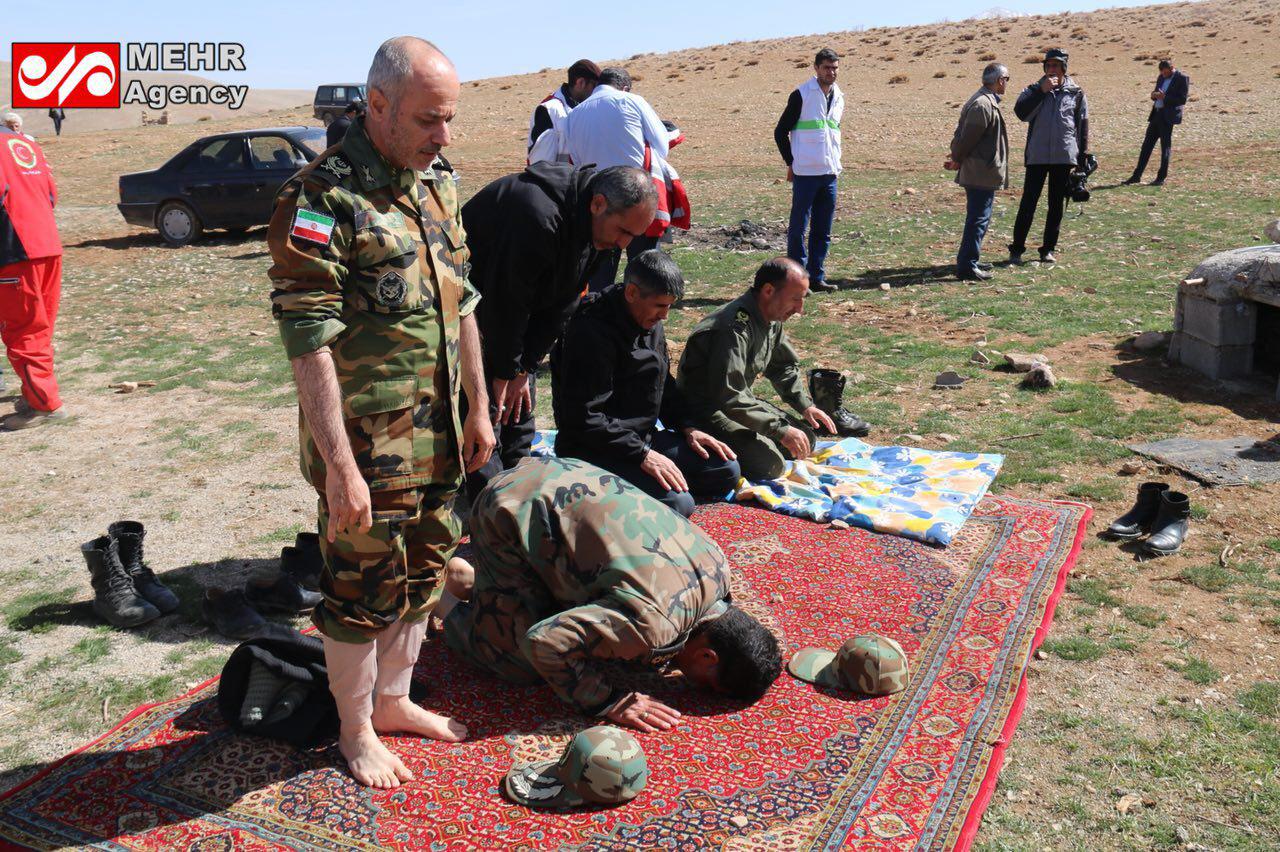 خالکوبی کره چشم/ ساخت هر پنج روز یک آسمان خراش در چین/ کشف گز با مغز تریاک/ تصویری از وزیر بهداشت در سال 57 خالکوبی کره چشم/ ساخت هر پنج روز یک آسمان خراش در چین/ کشف گز با مغز تریاک/ تصویری از وزیر بهداشت در سال 57