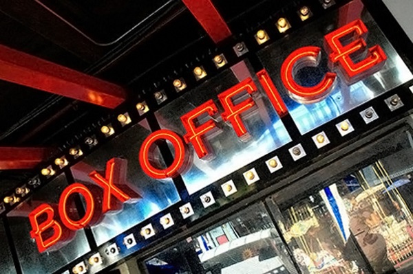 ده فیلم پرفروش سینمای جهان جنگ ستارگان داستانی حماسی در سینمای علمی تخیلی+عکس/////////////////////نوروز