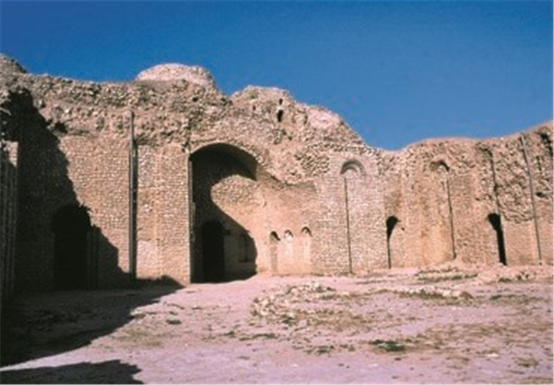 معرفی کاخ اردشیر بابکان در استان فارس