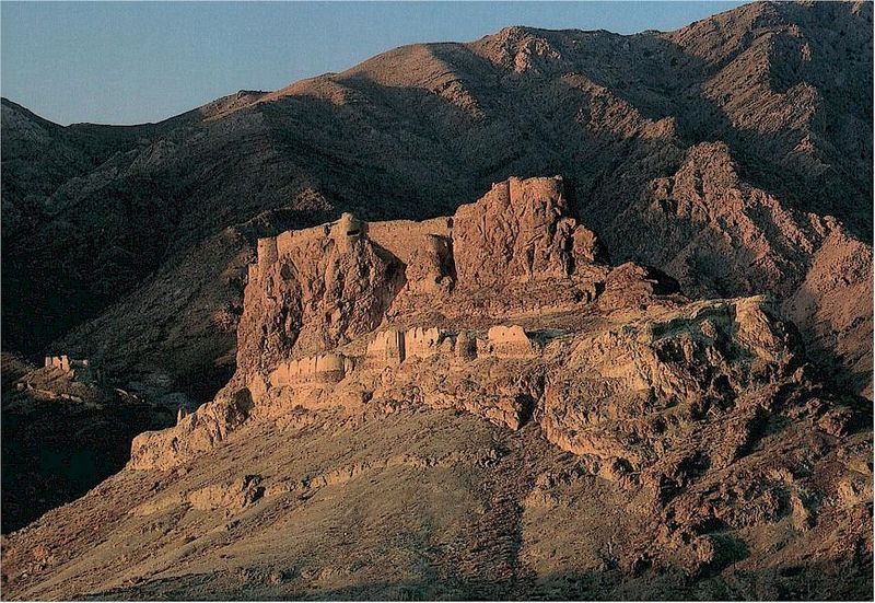 معرفی قلعه الموت در قزوین معرفی قلعه الموت در قزوین