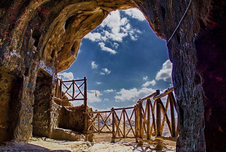 معرفی غار کَرَفتو در استان کردستان