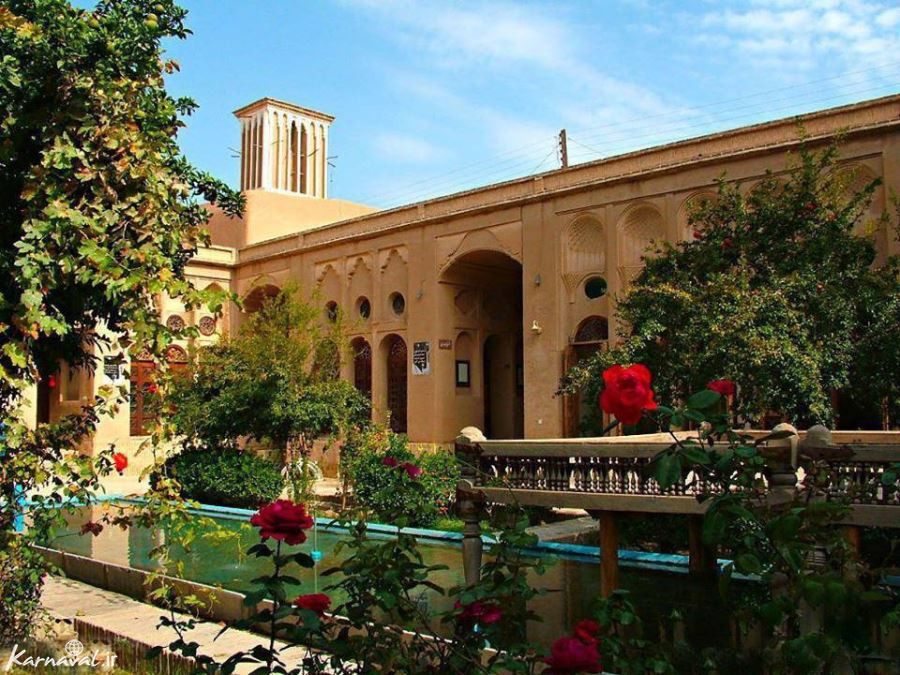 معرفی خانه لاریها در یزد معرفی خانه لاریها در یزد