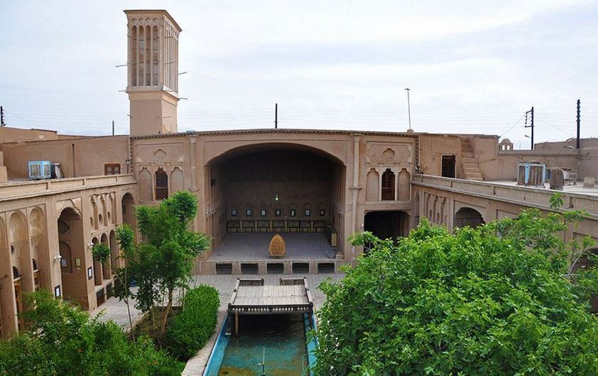 معرفی خانه لاریها در یزد معرفی خانه لاریها در یزد
