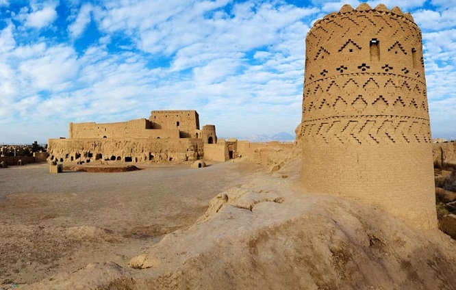 معرفی شهرستان میبد در یزد