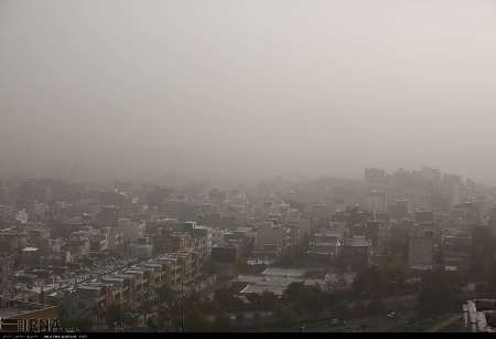 گرد و خاک آسمان کردستان را فرا گرفت
