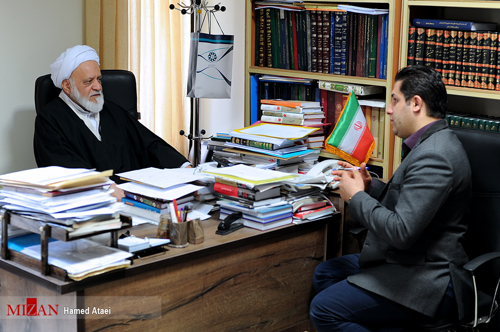 پول نفت؛ بیت‌المال یا انفال؟/ یارانه‌ها و هوسرانی رئیس جمهور وقت/ امکان شناسایی ثروتمندان با ۲۶ پایگاه اطلاعاتی/ ارتباط با دنیا با سیستم اقتصاد اسلامی منافاتی ندارد