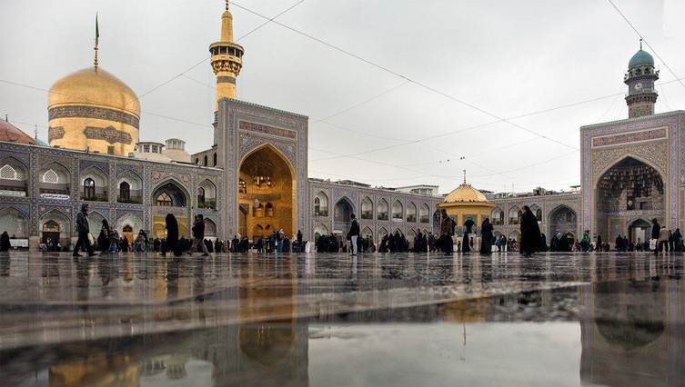 حال و هوای بارانی حرم مطهر رضوی حال و هوای بارانی حرم مطهر رضوی