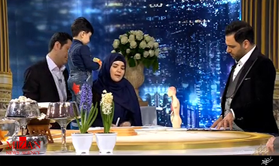 کودک ۲۱ ماهه که نوشته‌ها را می‌خواند + فیلم